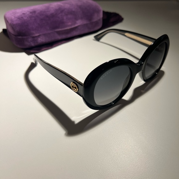 Gucci Sunglasses - Picture 6 of 6